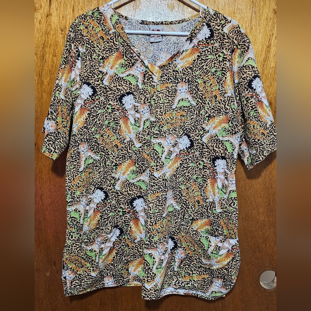 Vintage Betty Boop Scrub Top Jungle Queen Cheetah Print Cartoon Nurse Uniform